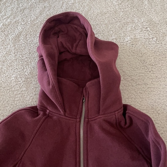 Lululemon women's full zipper Hoodie jacket Radiant Jacket
Cassis size 4 - Picture 3 of 7